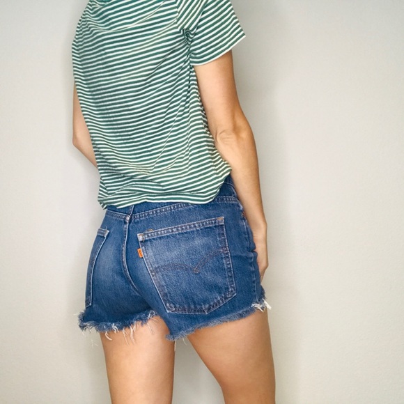 Reformation orange tab levis shorts - Picture 5 of 7